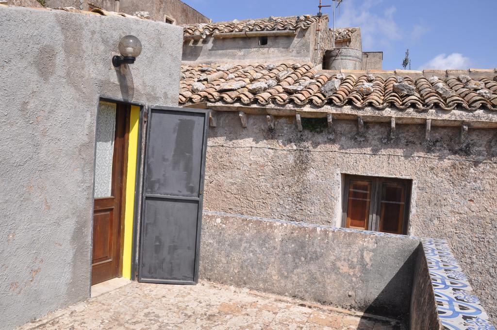 Appartamentino Pomelia Erice Exterior foto